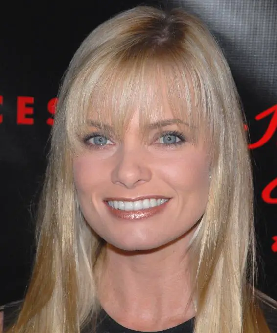 Jaime Pressly Biography and Net Worth